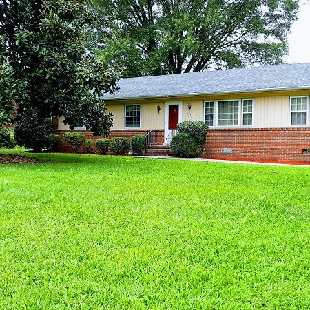 Quiet, Clean House W/ Steel Balls Bed and Breakfast Richmond Exterior foto