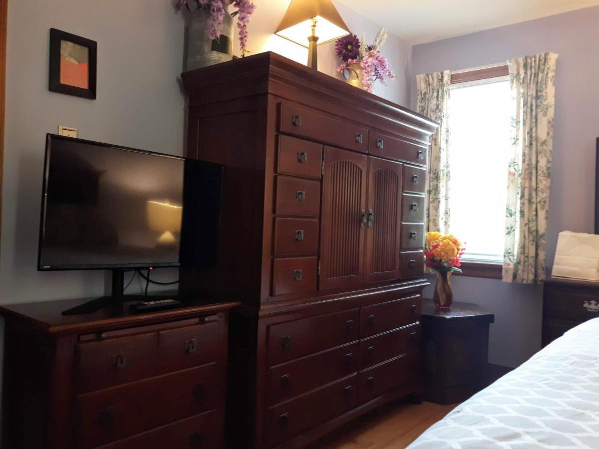 Quiet, Clean House W/ Steel Balls Bed and Breakfast Richmond Exterior foto